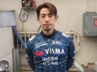 新山 響平