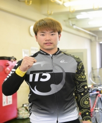 磯島 成介