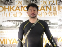 山崎 芳仁