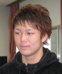 窓場 千加頼