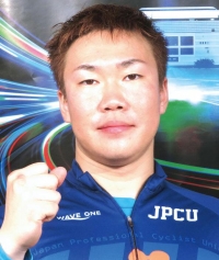 山田 諒