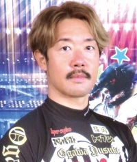 小川 勇介