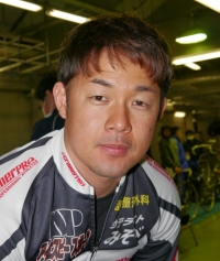 山田 英明