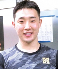 中野 慎詞