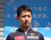 新山 将史