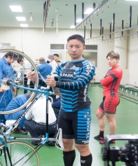 山岸 佳太