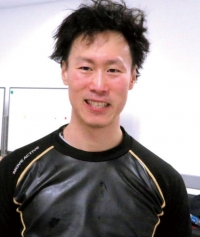 板垣 昴