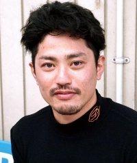 屋良 朝春
