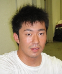 稲毛 健太