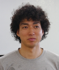山崎 賢人