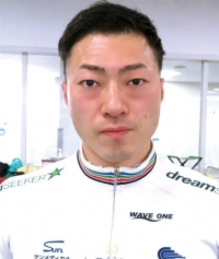 新田 祐大
