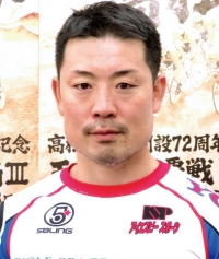 岩津 裕介