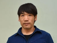 八尋 英輔