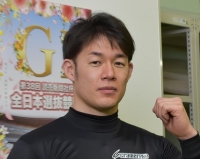 山田 英明