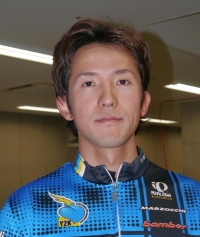 山本 健也