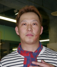 岡崎 景介