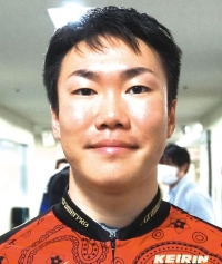 山田 諒