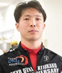 内田 英介