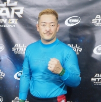 松井 宏佑