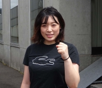 児玉 碧衣