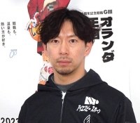 岡崎 智哉