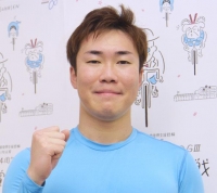山田 諒