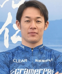 山田 英明