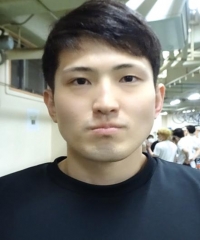 山根 慶太