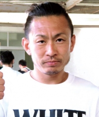 吉本 哲郎