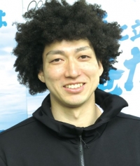 山崎 賢人