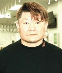 三ツ石 康洋