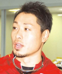吉本 卓仁