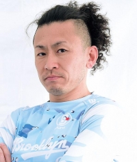吉本 哲郎