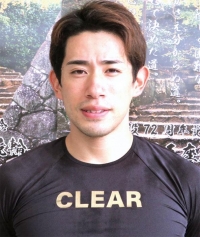 新山 響平