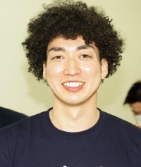 山崎 賢人