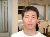 内田 英介
