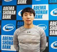 安彦 統賀