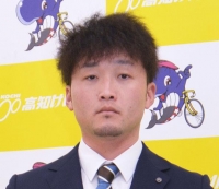 藤原 夏志