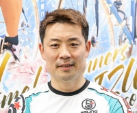 岩津 裕介
