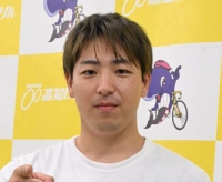 仁藤 秀