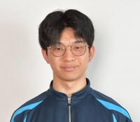 安達 光伸