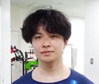 中井 俊亮