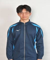 安達 光伸