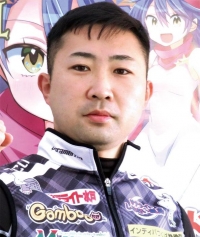 山岸 佳太