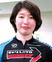 石井 貴子