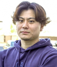 出口 謙一郎