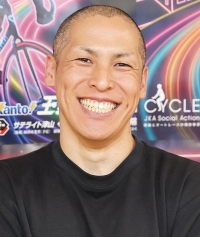 河端 朋之