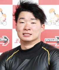 菅野 航基
