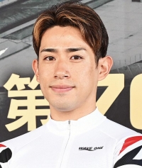 新山 響平