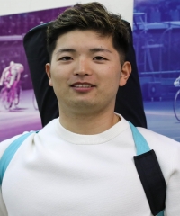比佐 宝太